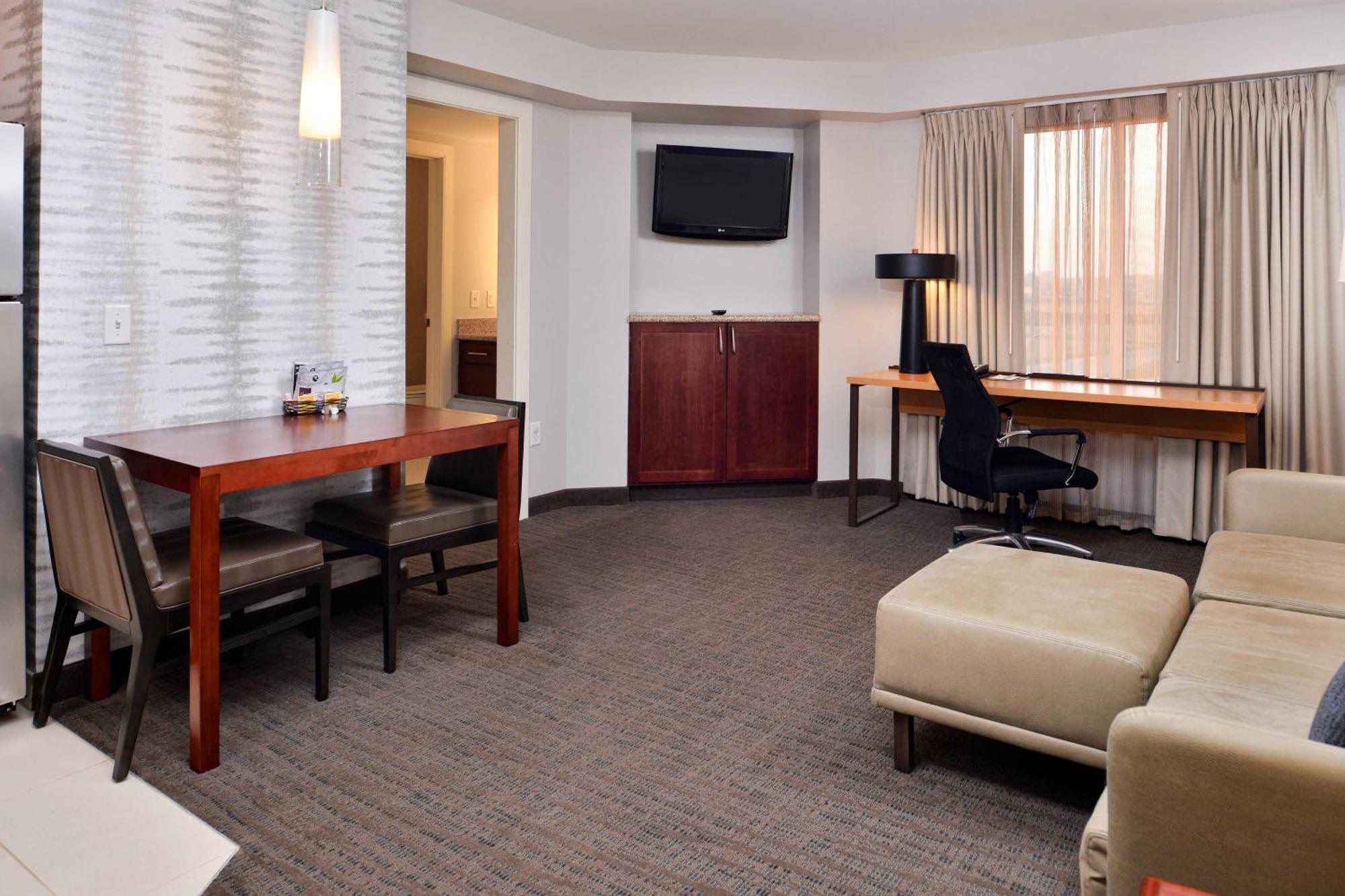 Residence Inn By Marriott Coralville Exterior photo