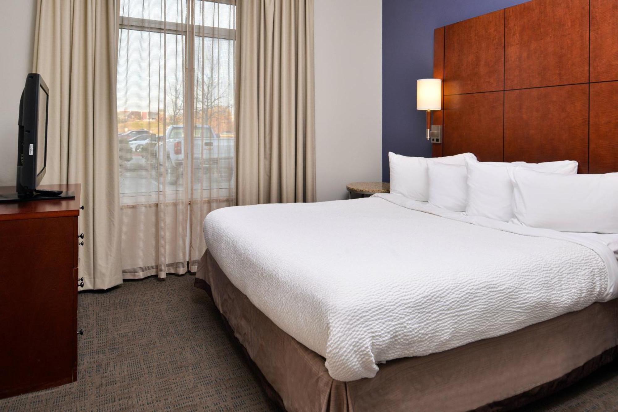Residence Inn By Marriott Coralville Exterior photo