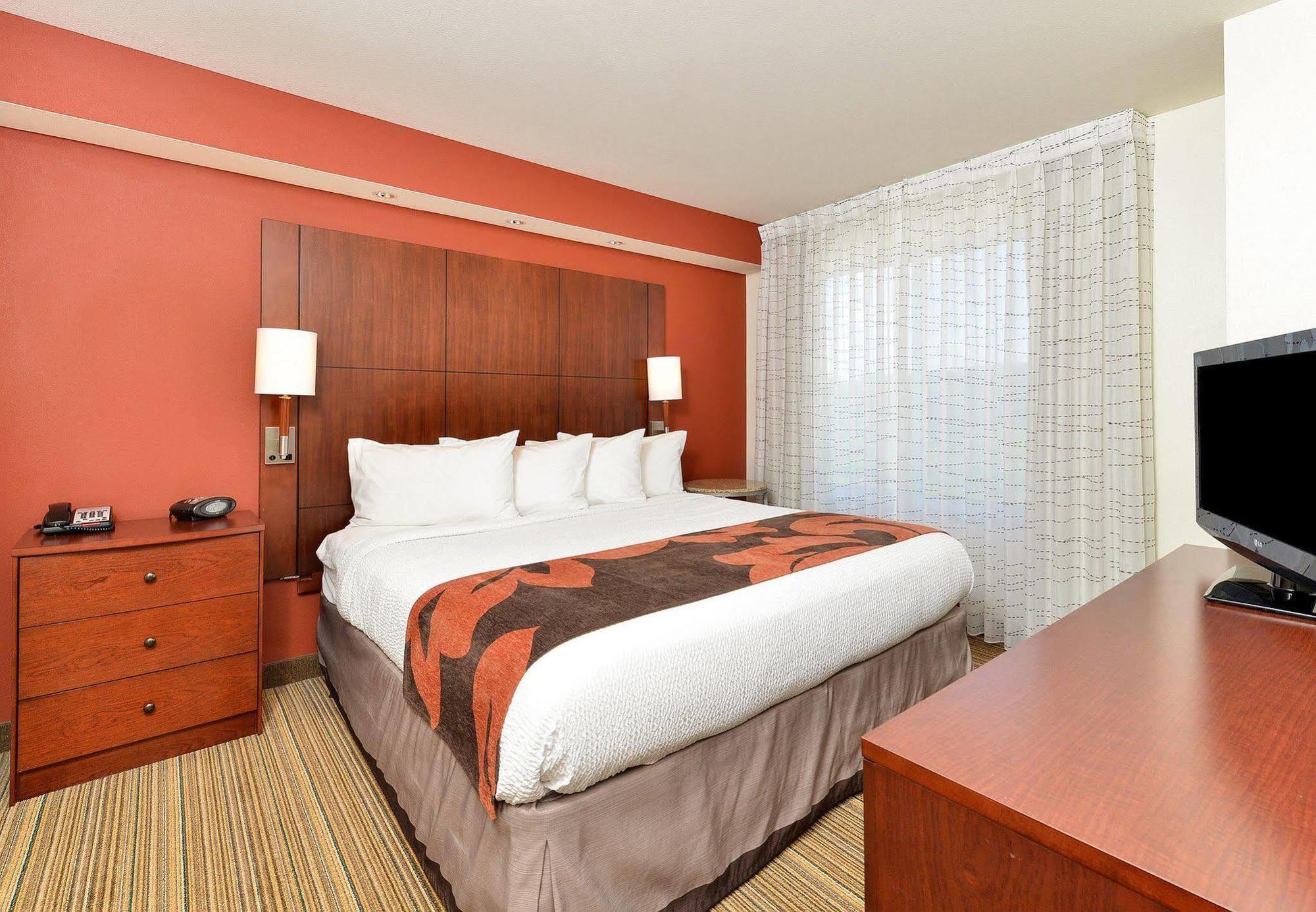 Residence Inn By Marriott Coralville Exterior photo